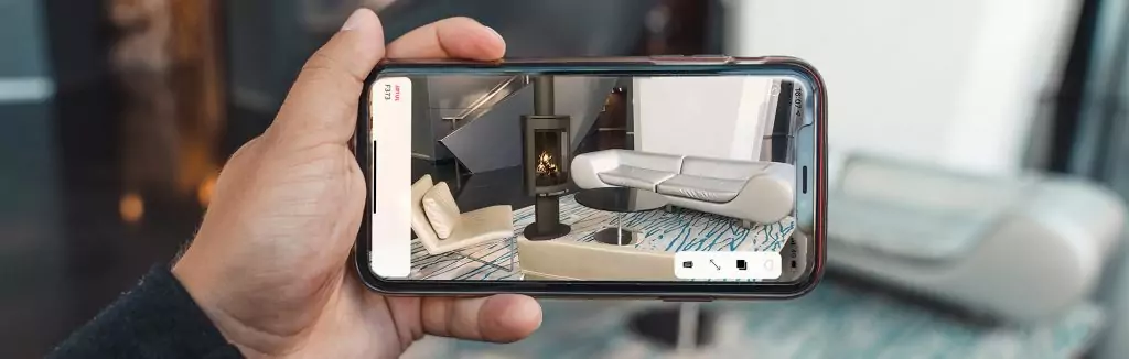 Poêle à bois en AR dans un salon